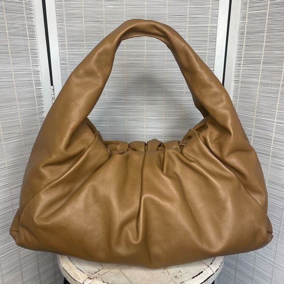Bottega Veneta Handbags - Bottega Veneta The Pouch Large Tan Leather Slouchy Clutch Made Italy OS